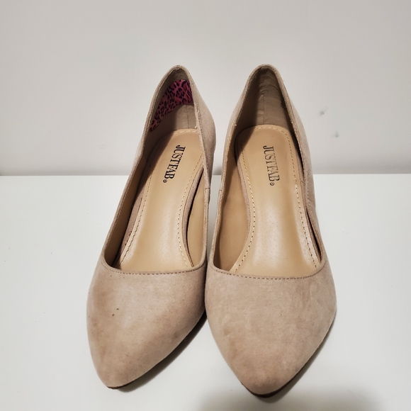 3/$20 JUSTFAB | Nude Pump 7 - Picture 3 of 6